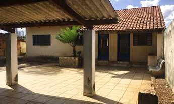 Imagem 5: Casa para venda possui 390 metros quadrados com 3 quartos em Jardim Vitória - Goiânia - Go