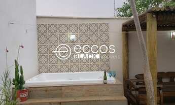 Imagem 2: CASA RESIDENCIAL em UBERLÂNDIA - MG, CIDADE JARDIM