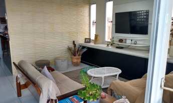 Imagem 7: Casa mobiliada à venda tem 300 m², com 3 suites, às margens da Lagoa,com piscina