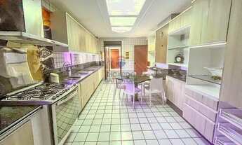 Imagem 6: Apartamento de 230 m² e 4 quartos com suíte em Candelária por R$ 720.000,00