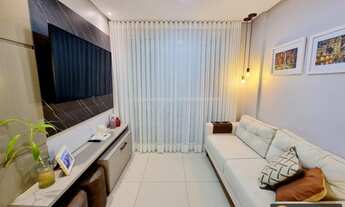 Imagem 3: Apartamento com 02 quartos, MÓVEIS PROJETADOS e super bem localizado no bairro Brisamar