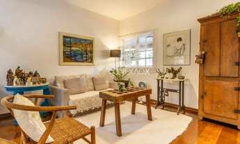 Imagem 3: Casa de condomínio sobrado para venda tem 270 metros quadrados com 4 quartos