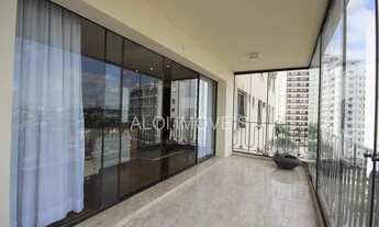 Imagem 3: Apto 213 m² de área úteis amplo living com terraços todo fechado em vidro e com vista para