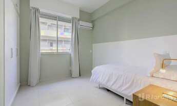 Imagem 2: Apartamento para alugar com 4 quartos, 1 suíte, 1 vaga, 160 m² - Copacabana - Rio de Janei