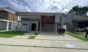 Imagem 3: Casa de condomínio para venda possui 274 metros quadrados com 4 quartos