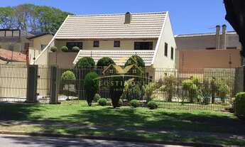 Imagem 2: Sobrado à venda no bairro Água Verde - Curitiba/PR