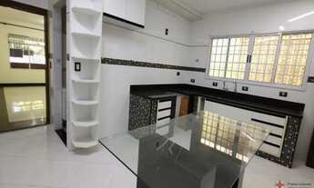 Imagem 7: SOBRADO COM FINO ACABAMENTO E RICO EM PLANEJADOS, POSSUI 04 DORMITÓRIOS SENDO 01 SUÍTE, AM