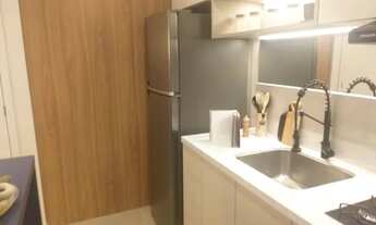 Imagem 4: More em frente ao metrô shopping Itaquera