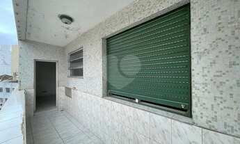 Imagem 4: No coração do Gonzaga! Excelente opção para retrofit! Andar alto, vista livre e sol da man