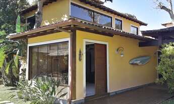 Imagem: Casa com 4 suítes em condomínio pé na