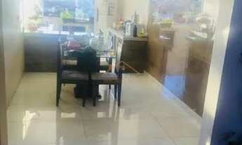 Imagem 3: Casa 2 quartos, sendo 1 com suíte e closet, e o outro com sacada, sala, cozinha com planej