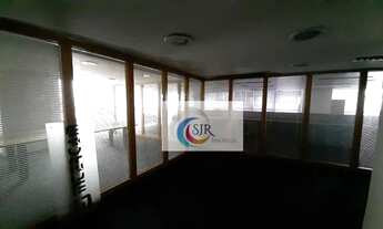 Imagem 3: Edifício comercial com 878,32 m² de área útil, em vão livre, ar condicionado central indiv