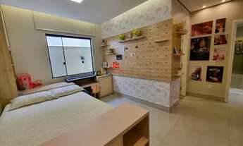 Imagem 6: Reserva do Parque, casa térrea mobiliada com 3 suítes, piscina, sala com pe-direito alto