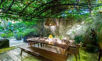 Imagem 2: Jardim Europa Condomínio fechado, 5 suítes acabamentos nobre segurança máxima 24: horas op