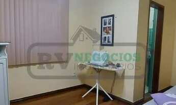 Imagem 2: PLL0101RV4333 Localizada no bairro Cruzeiro do Sul, em rua tranquila com ônibus na porta