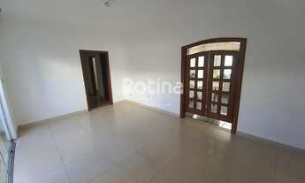 Imagem 4: Casa para aluguel, 4 quartos, 1 suíte, 2 vagas, Vigilato Pereira - Uberlândia/MG - R$ 5.00