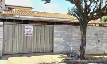 Imagem: Locação de Casas / Padrão na cidade de