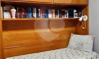 Imagem 9: Apartamento 2 Dormitórios Sala com Varanda e Vaga de Garagem