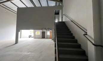 Imagem 7: Galpão comercial para alugar no Centro 296m², mezanino, 2 banheiros Cambé, PR