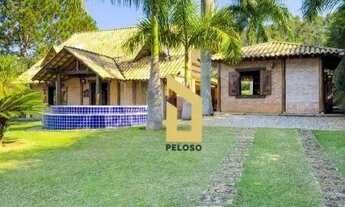 Imagem 3: Casa de campo em condomínio fechado | 330m² | 4 dormitórios | 2 suítes | 6 vagas