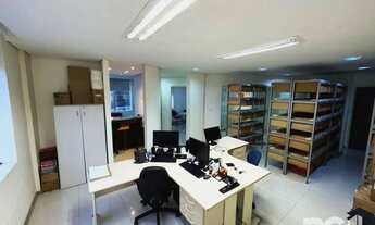 Imagem 6: Prédio comercial Menino Deus