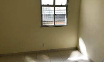 Imagem 2: Casa duplex, quarto e sala no Encantado