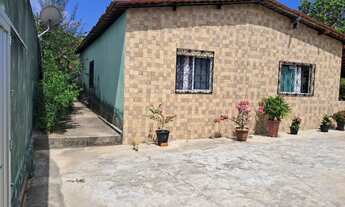 Imagem 2: Casa com alpendre