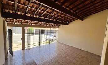 Imagem 3: Imóvel para aluguel possui 70 metros quadrados com 2 quartos em Residencial Alvorada - Tat