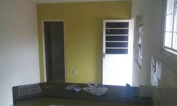 Imagem 3: Alugo ótimo Kitnete com garagem a 50 m da Uesb Jequié