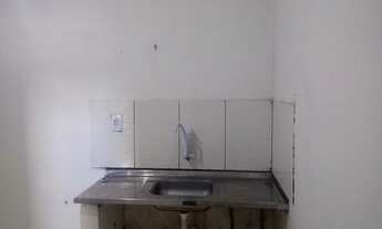 Imagem 2: Casa com 2/4 na Paralela