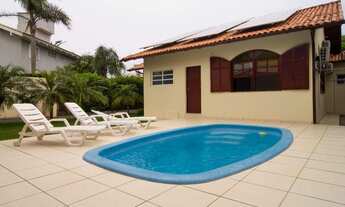 Imagem 2: Casa com piscina e na quadra do mar em Ingleses-Florianópolis cod CAS 500