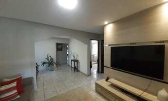 Imagem 3: Casa para venda com 220 metros quadrados com 3 quartos em Parque Atheneu - Goiânia - Goiás