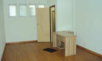 Imagem 3: Sala com ar-condicionado 32 m², piso em tábua corrida, porteiro e elevado no predio