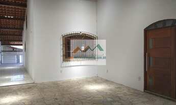 Imagem: Casa com 4 quartos c/ edícula em Maricá