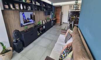 Imagem 4: Localizado no Caminho das Arvores esse apartamento com armários planejados e suíte máster