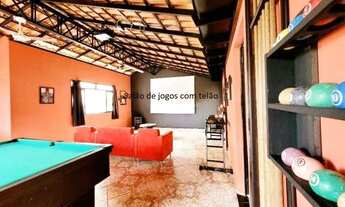 Imagem 2: Casa para venda com 292 metros quadrados com 5 quartos em Santa Cândida - Juiz de Fora - M