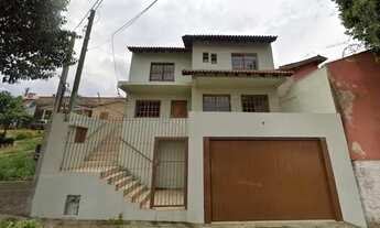Imagem: Casa 4 Dorm - Bairro RUBEM BERTA