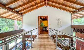 Imagem 2: Imóvel Alto Padrão 700 m² com 6 Dormitórios em Condomínio Fechado