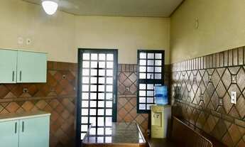 Imagem 2: Casa a venda no Condomínio de Luxo Ephigenio Salles/ Amplo quintal e piscina