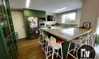 Imagem 3: Casa 4 Suítes Mobiliada e Decorada com Piscina á Venda no/Condomínio Horizontal Praia Brav