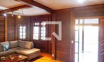 Imagem 2: Casa à Venda - Taquara, 3 Quartos, 160 m2