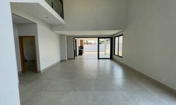 Imagem 2: Casa de condomínio sobrado para venda tem 302 metros quadrados com 5 quartos