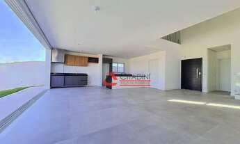 Imagem 2: Linda Casa, 5 Dorms, (4 Suítes, 1 com Closet e Armários), Espaço Gourmet - Escritório - Al