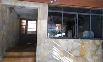 Imagem 7: Sobrado para fins comercial ou residencial, com salão para amplas possibilidades, edícula