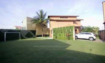 Imagem 3: CASA com piscina e 6 quartos em Peruíbe, no bairro Jardim Mar E Sol