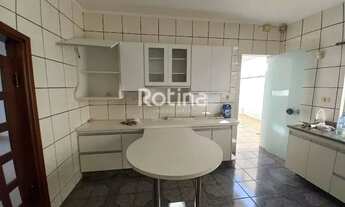 Imagem 6: Casa para aluguel, 4 quartos, 1 suíte, 2 vagas, Vigilato Pereira - Uberlândia/MG - R$ 5.00