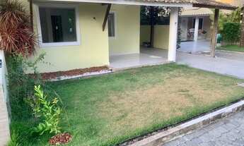 Imagem 3: Casa à venda em Lauro de Freitas-Ba, 220 m² com 4 quartos, condomínio fechado com piscina