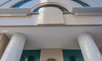 Imagem 2: Alto Padrão para Venda em Balneário Camboriú, CENTRO, 3 dormitórios, 3 suítes, 4 banheiros