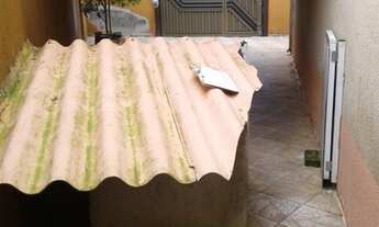 Imagem 2: Sobrado para venda possui 125 metros quadrados com 2 quartos em Jardim Santista - Mauá - S