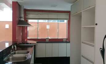 Imagem 4: Casa de condomínio para venda possui 280 metros quadrados com 3 quartos